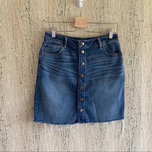 A&F Button Front Denim Midi Skirt size 28 - Picture 2 of 4